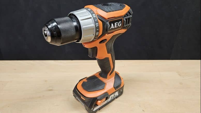 perceuse-visseuse AEG BS18C2