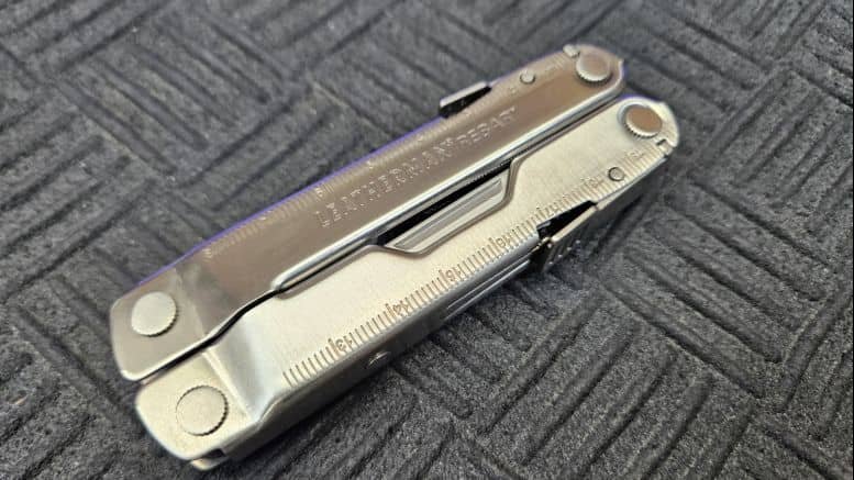 pince multifonction Leatherman Rebar