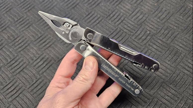 pince multifonction Leatherman Supertool 300