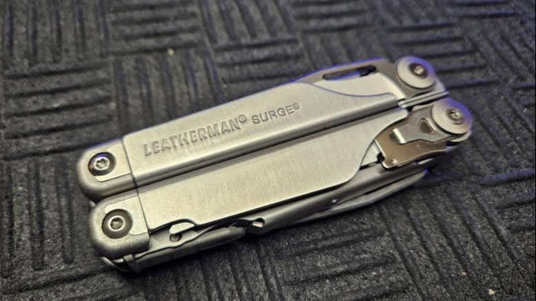 pince multifonction Leatherman Surge