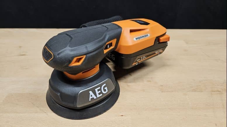 ponceuse excentrique AEG BEX18SBL