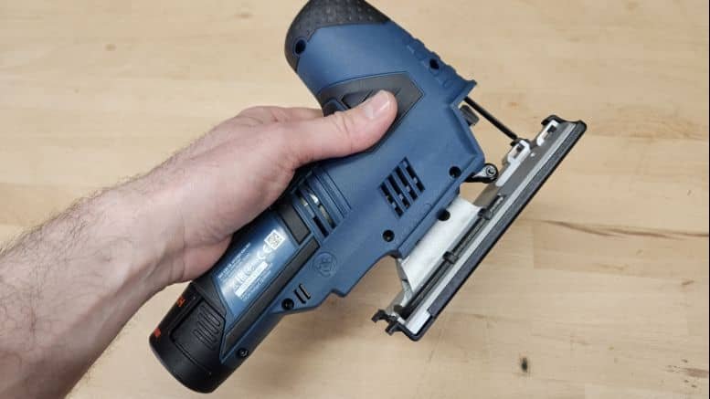 scie sauteuse Bosch Pro GST 12V70