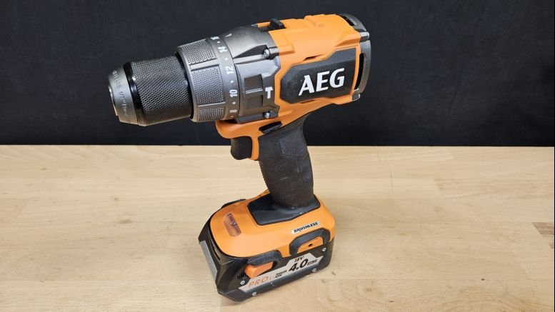 Test de la perceuse à percussion AEG BSB 18BL2