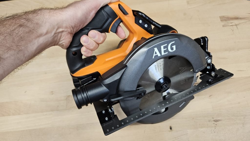 scie circulaire AEG BKS18BL2