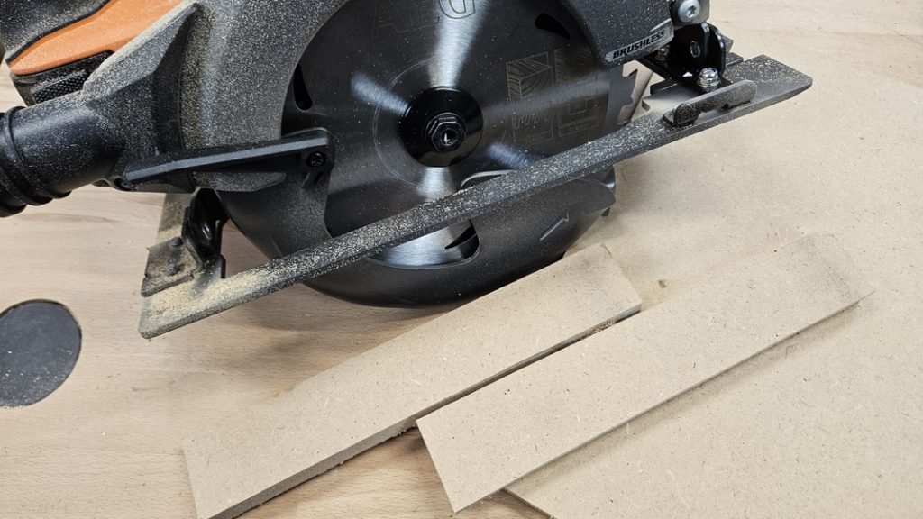 scie circulaire AEG BKS18BL2