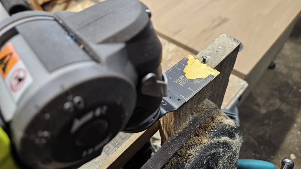 outil multifonction Ryobi R18MT-0