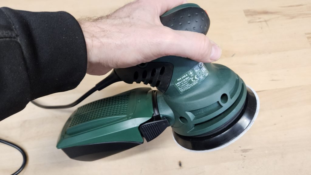 ponceuse excentrique Bosch PEX 220 A