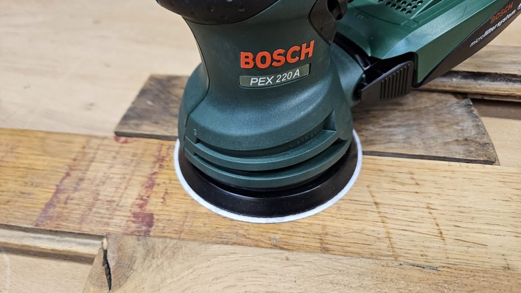 ponceuse excentrique Bosch PEX 220 A