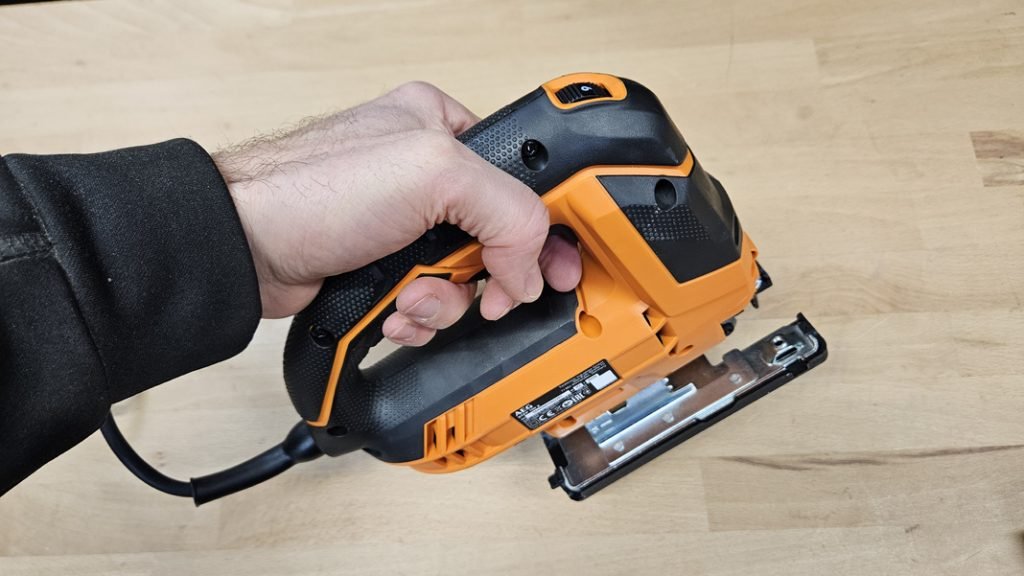 scie sauteuse AEG STEP100X